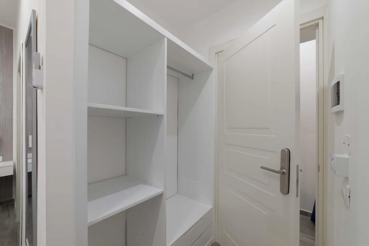 Blanc Rooms Palermo Bed & Breakfast